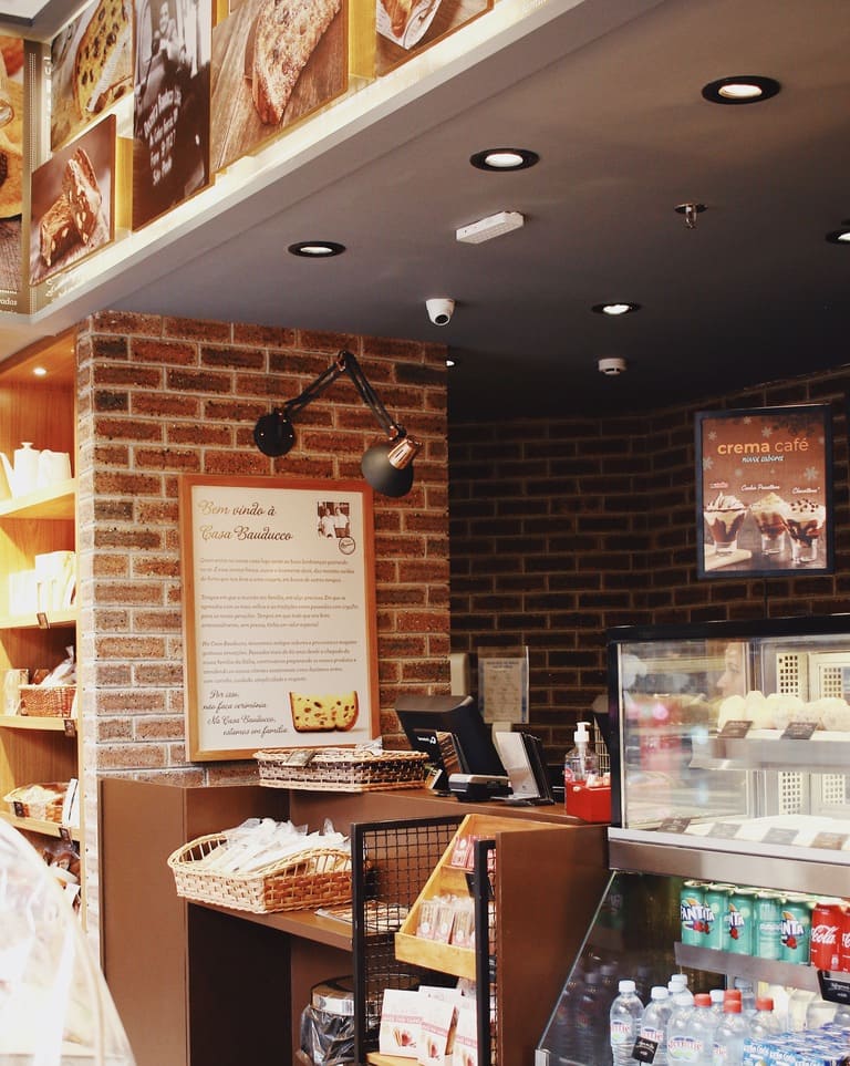 EA370606-E89B-453B-8E30-568A4162962A